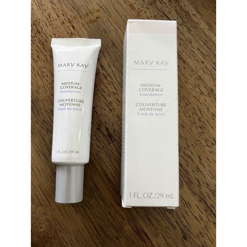 Mary Kay Medium Coverage Foundation Ivory 105 Gray Lid #303600